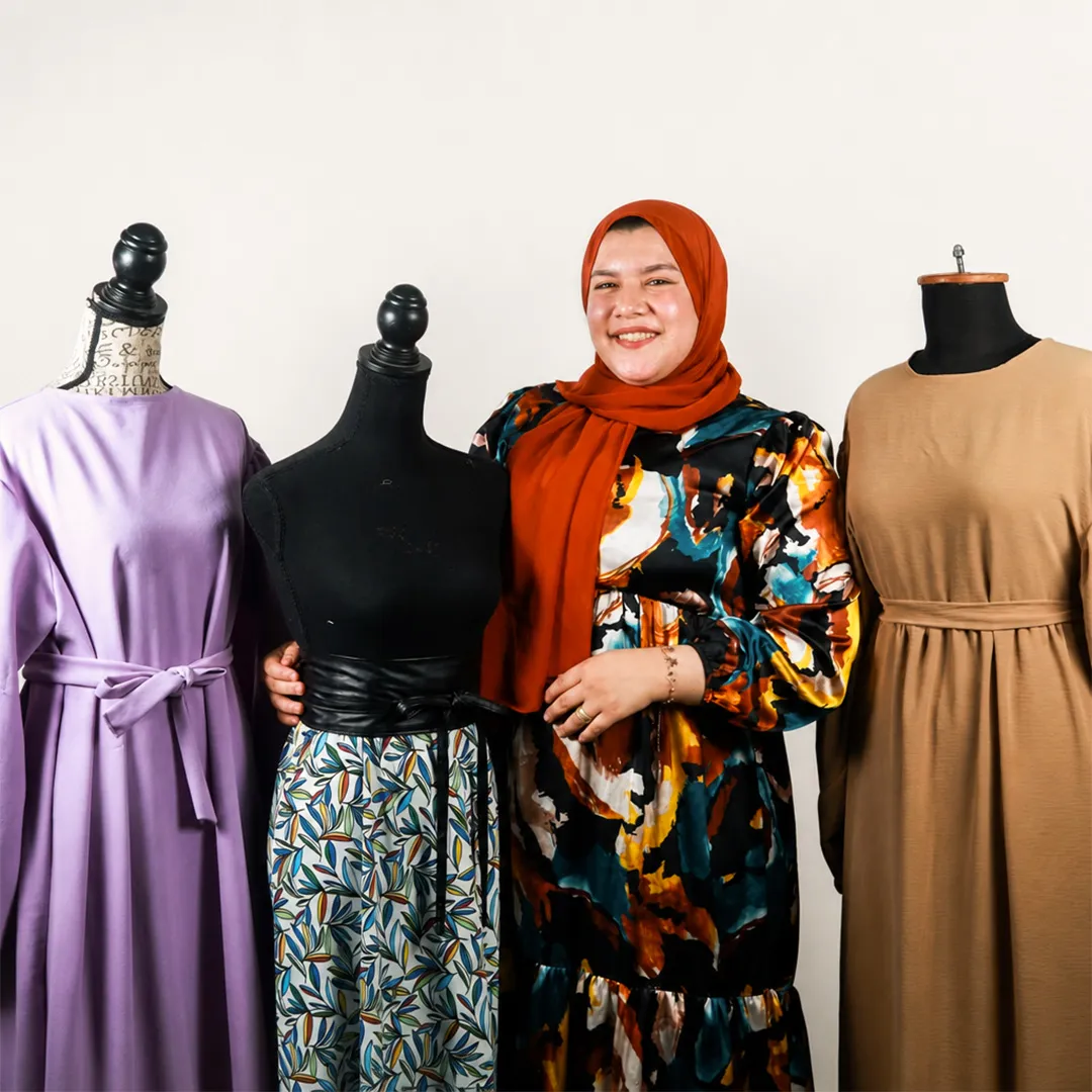 نموذج من تنفيذ طالبات بيت الخياطة