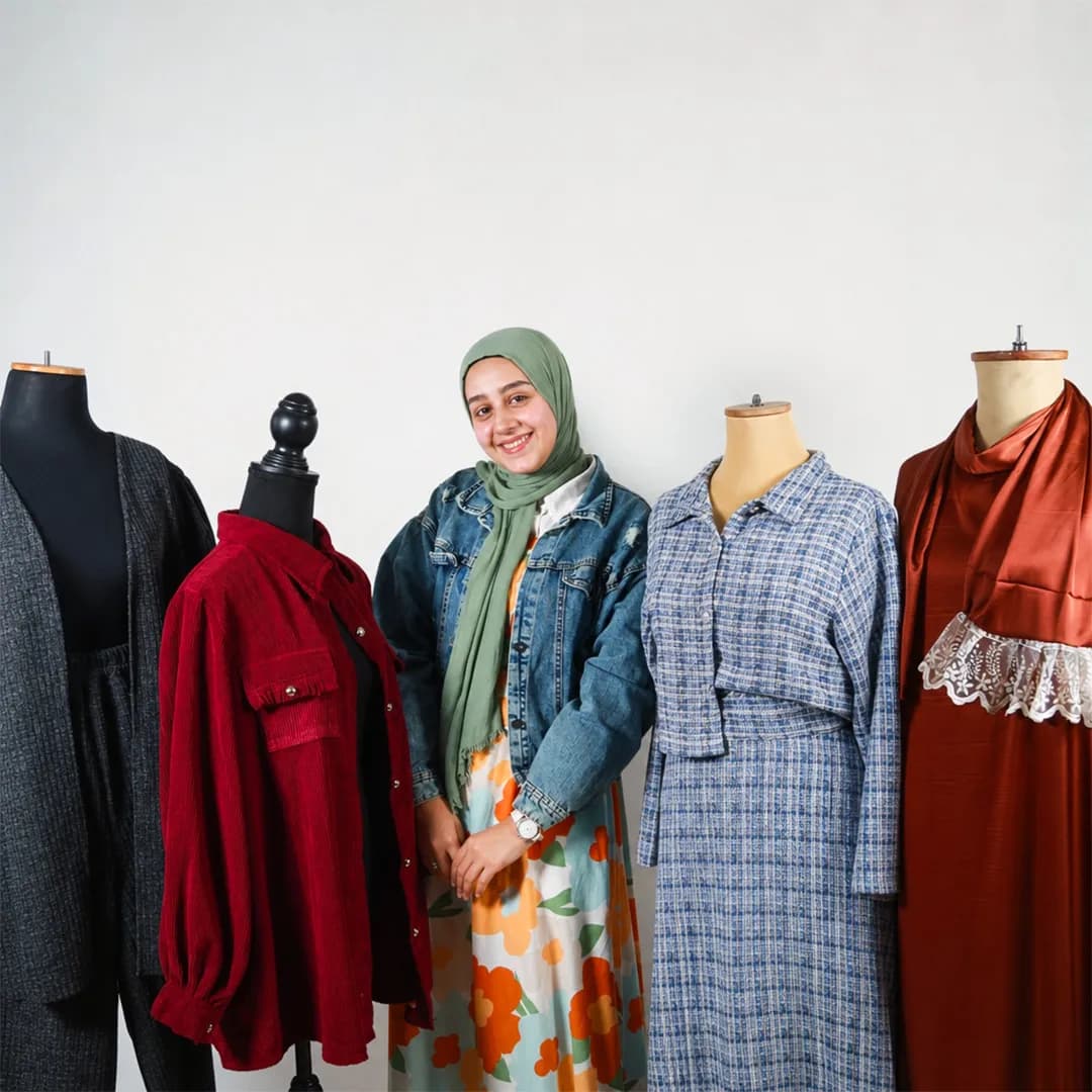 نموذج من تنفيذ طالبات بيت الخياطة