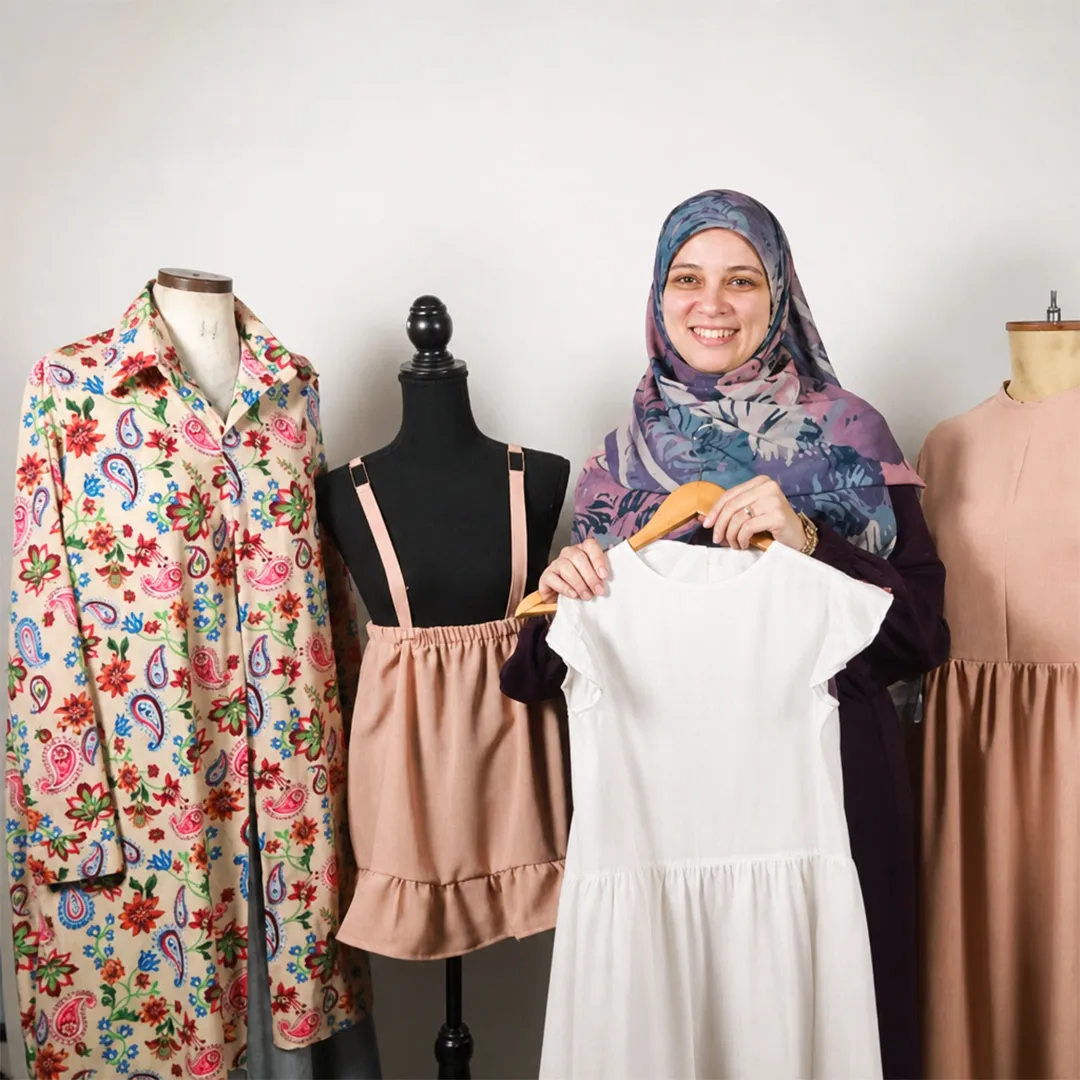 نموذج من تنفيذ طالبات بيت الخياطة